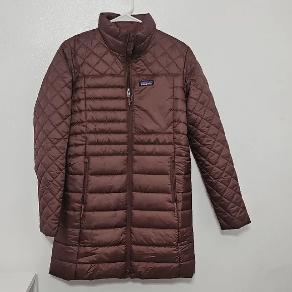 Patagonia Women's Chocolate Puffer Coat - Picture 1 of 6